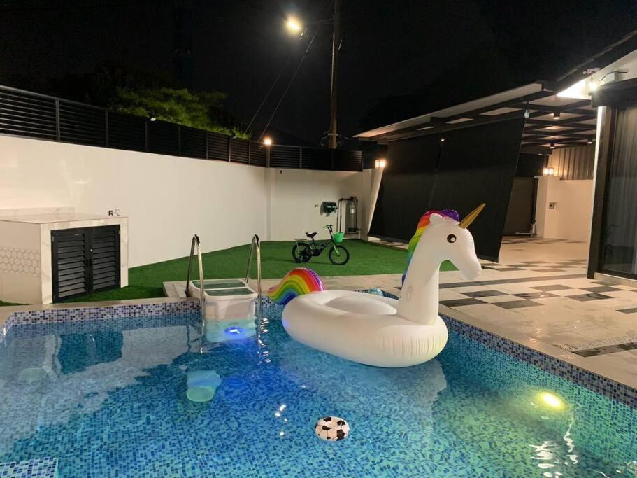 Abbie'S Private Pool Villa Bukit Mertajam Penang Εξωτερικό φωτογραφία